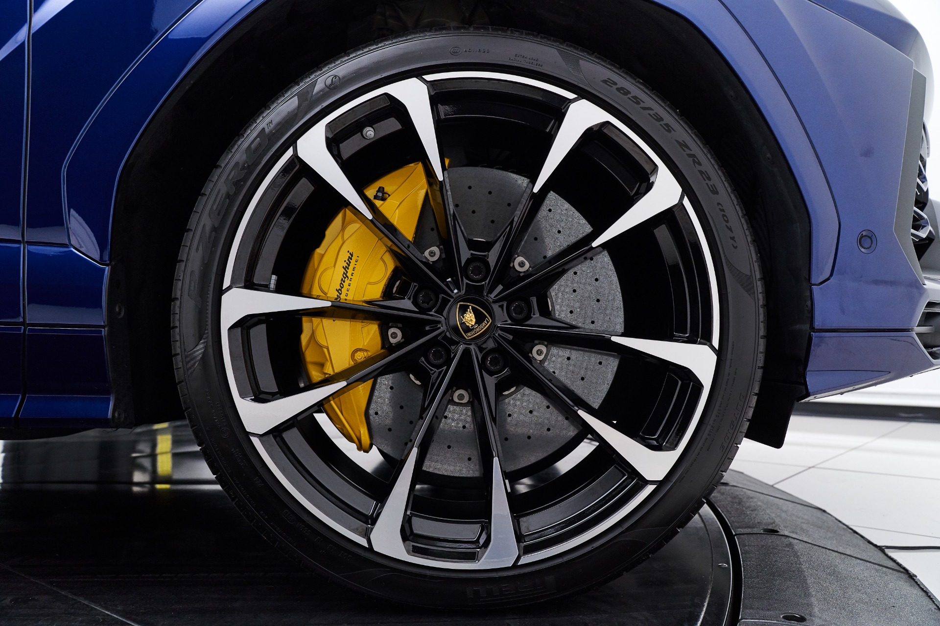 ALLYOURS ウヌセット Used 2020 Lamborghini Urus Base For Sale (Sold) | Lotus Cars