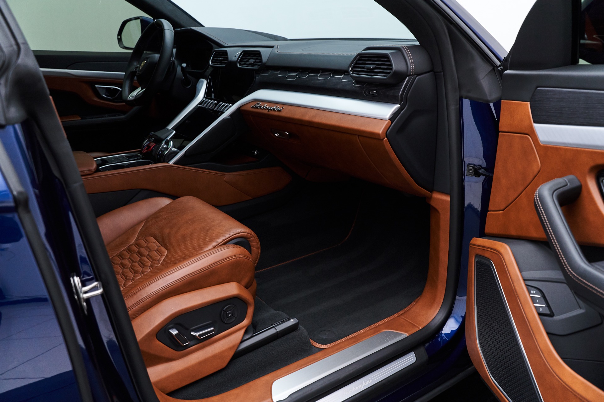 Used 2020 Lamborghini Urus Base For Sale (Sold) | Lotus Cars Used 2020 Lamborghini Urus Base For Sale (Sold) | Lotus Cars