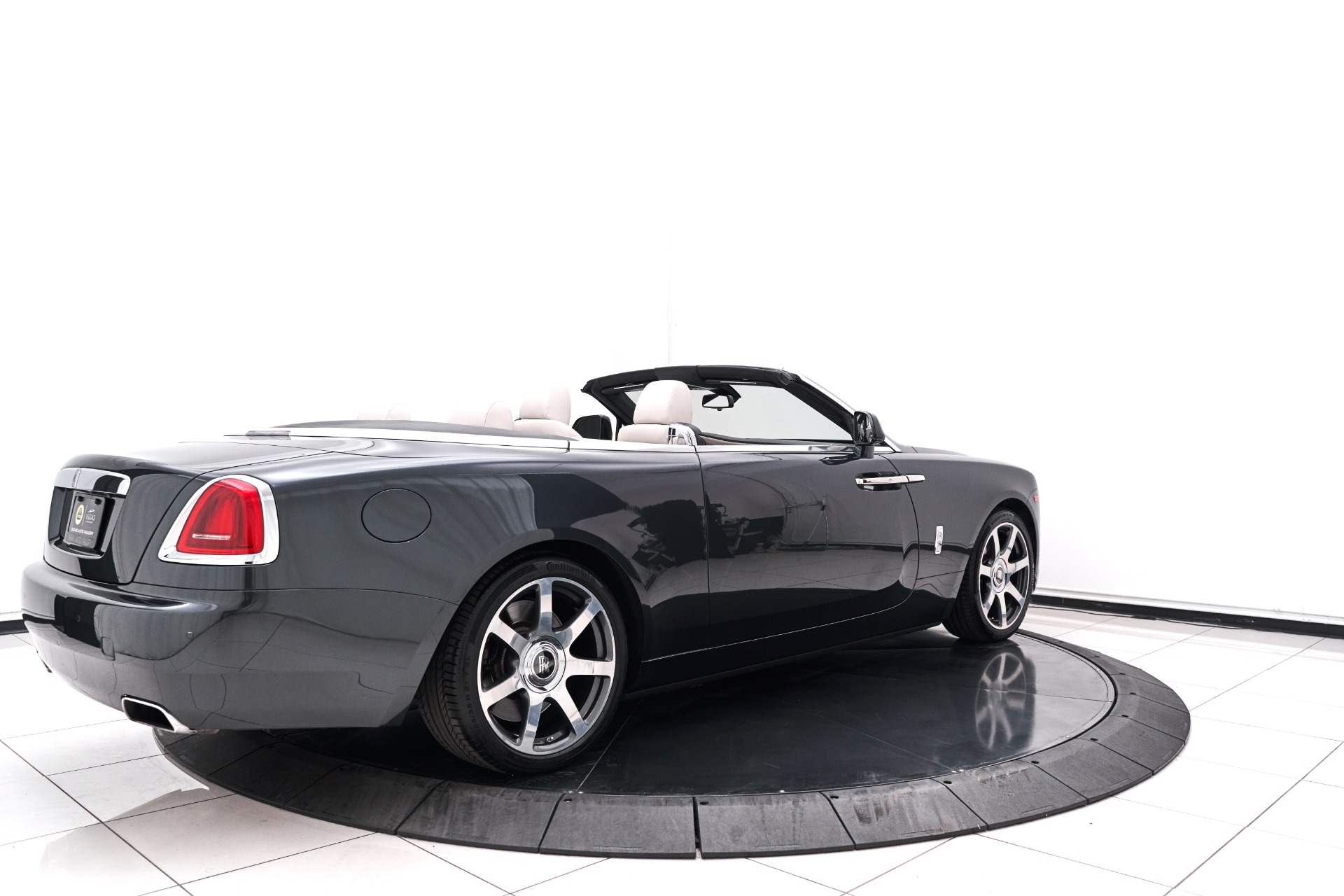 Used-2017-Rolls-Royce-Dawn-