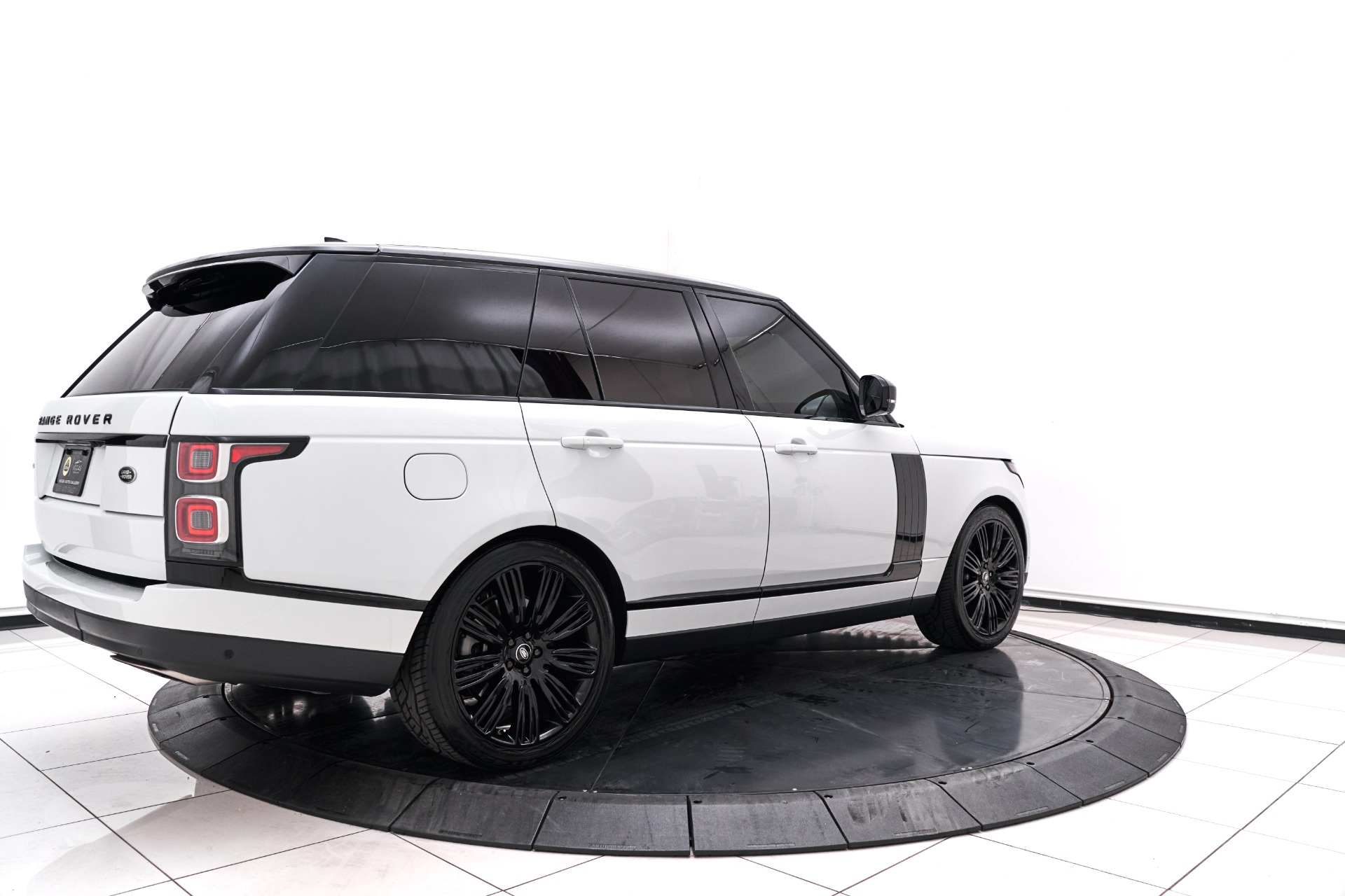 Used 2018 Land Rover Range Rover 5.0L V8 Supercharged For Sale