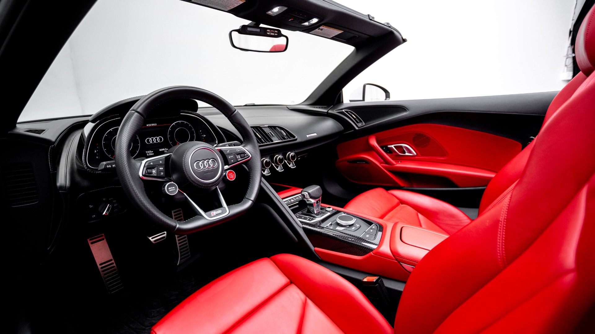 Audi R8 Spyder Interior