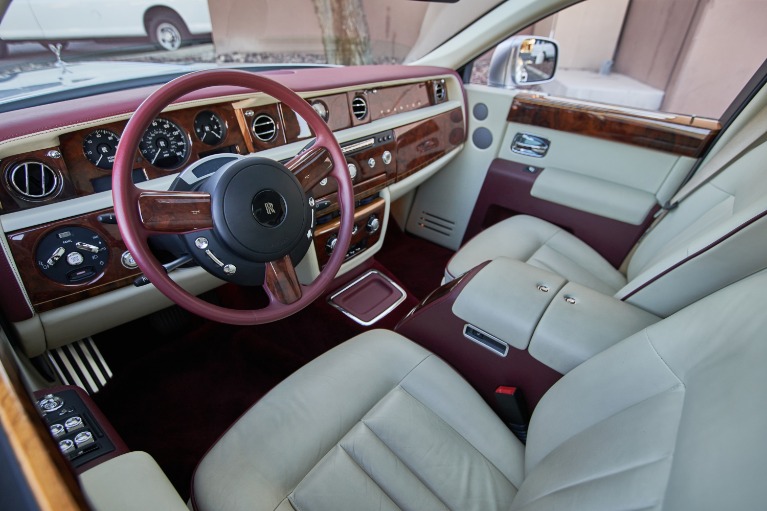 2013 RollsRoyce Phantom VI Specs Price MPG  Reviews  Carscom