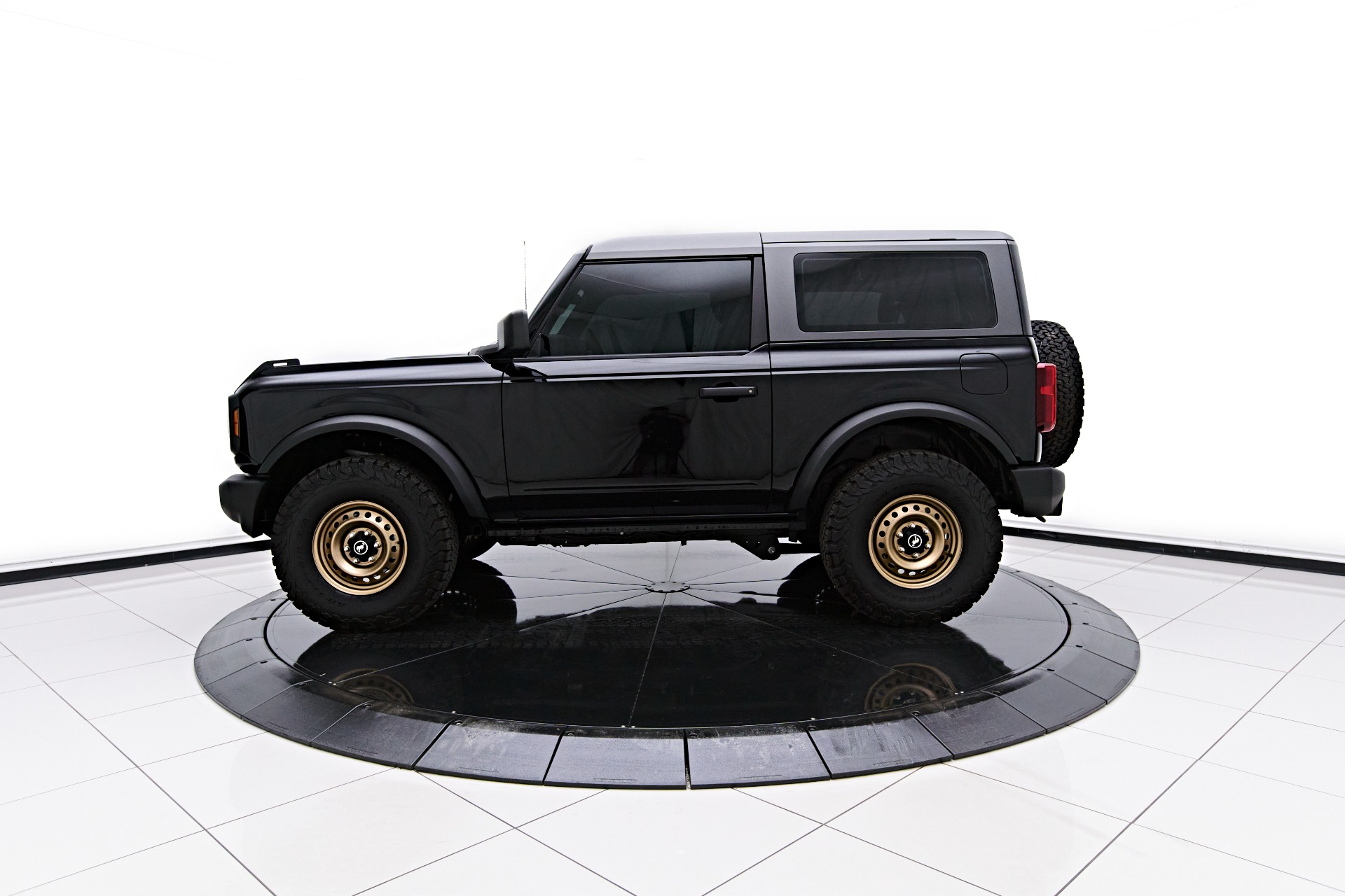 Grille Kit | FORD BRONCO 2 DOOR BASE 2022 Grille Kit | FORD BRONCO 2 DOOR BASE 2022
