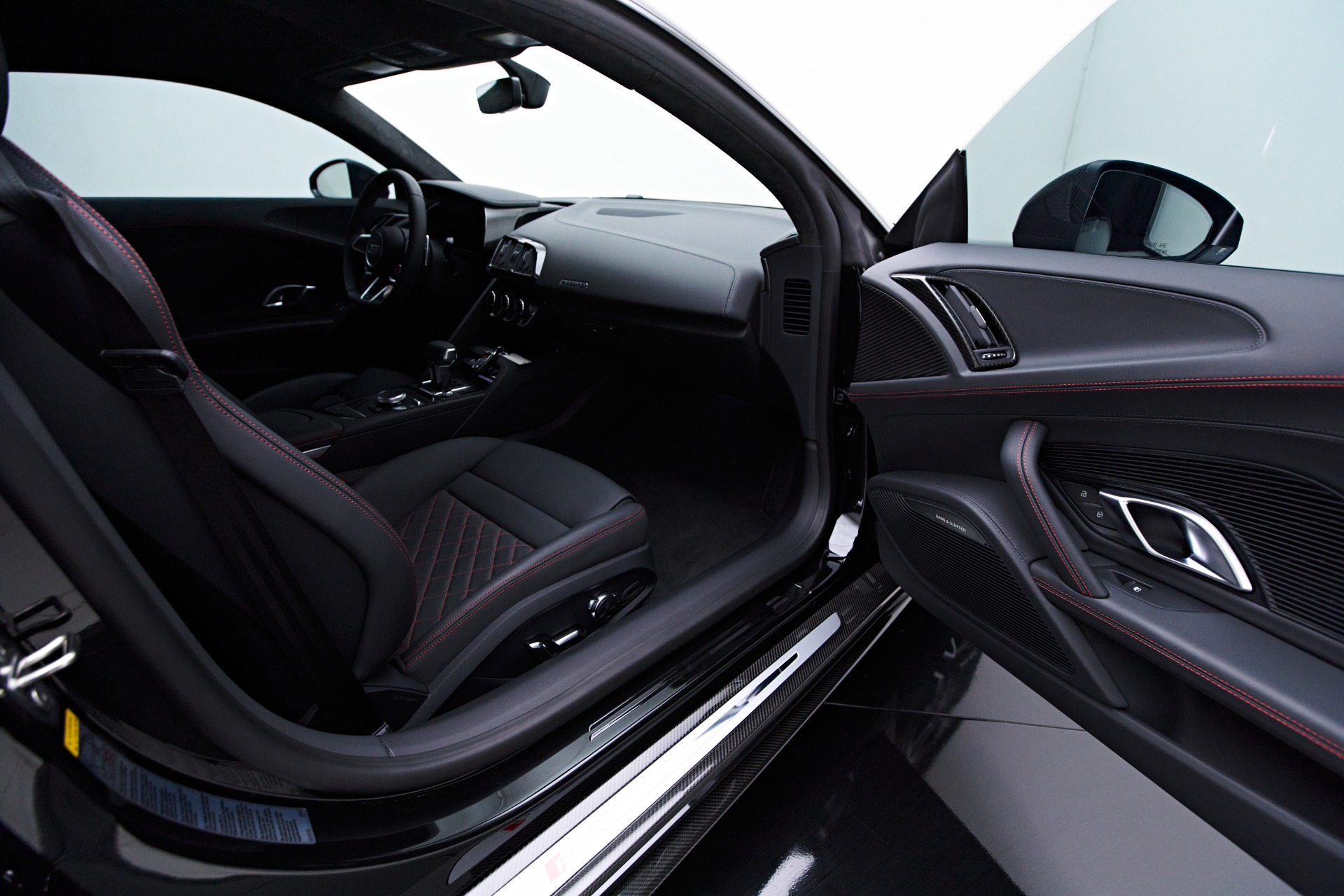 Audi R8 Back Seats