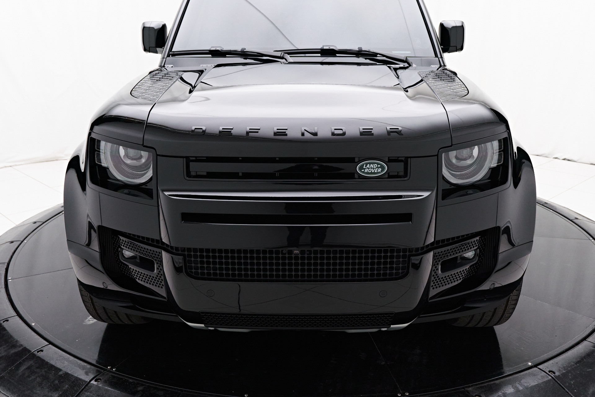 Headlamp and Fog Lamp Kit | LAND ROVER DISCOVERY BASE 2023