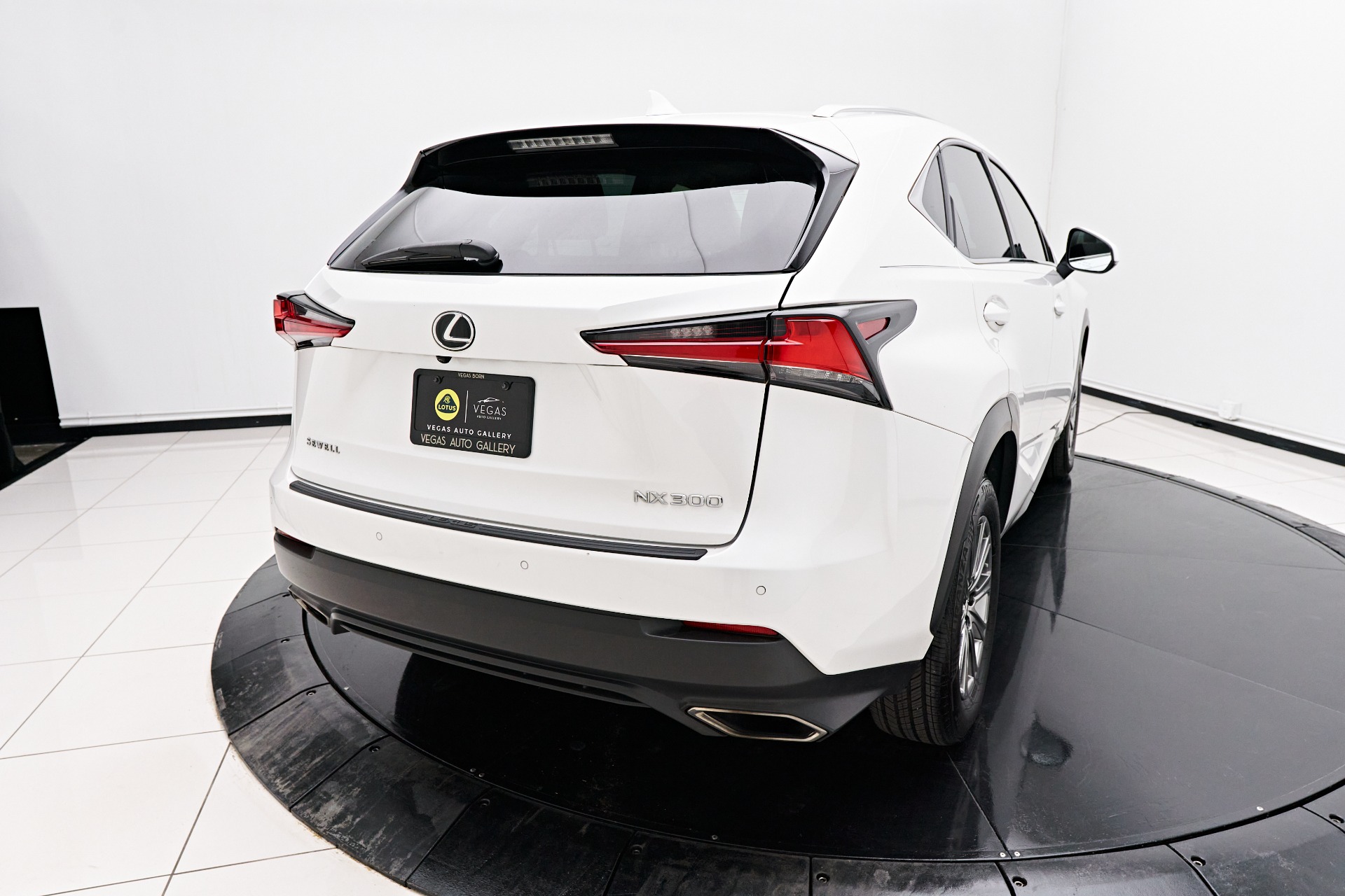 Trunk Lid Kit | LEXUS NX 300 BASE 2020 Trunk Lid Kit | LEXUS NX 300 BASE 2020