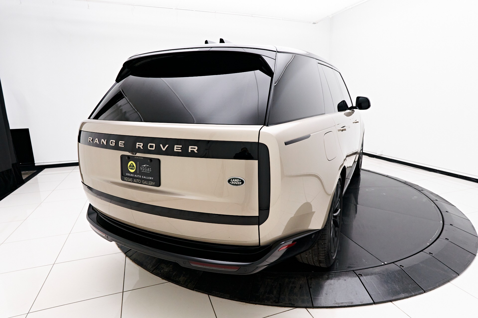 Trunk Lid Kit | LAND ROVER VELAR FIRST EDITION 2019