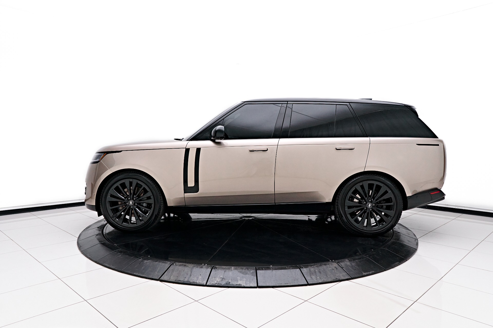 Used 2023 Land Rover Range Rover First Edition For Sale (Sold
