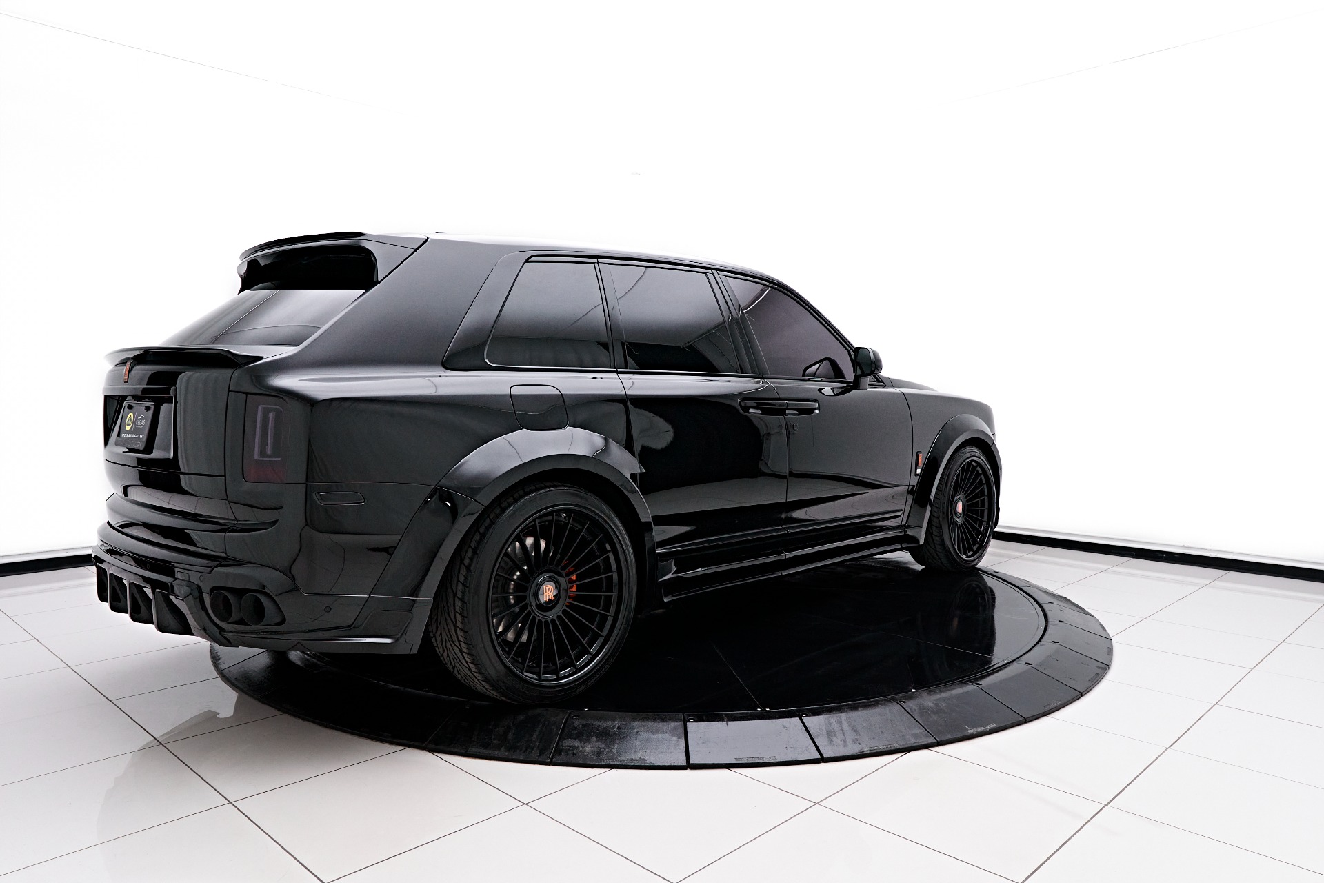 2021 Rolls Royce Cullinan - Limited Edition Luxury SUV by MANSORY 