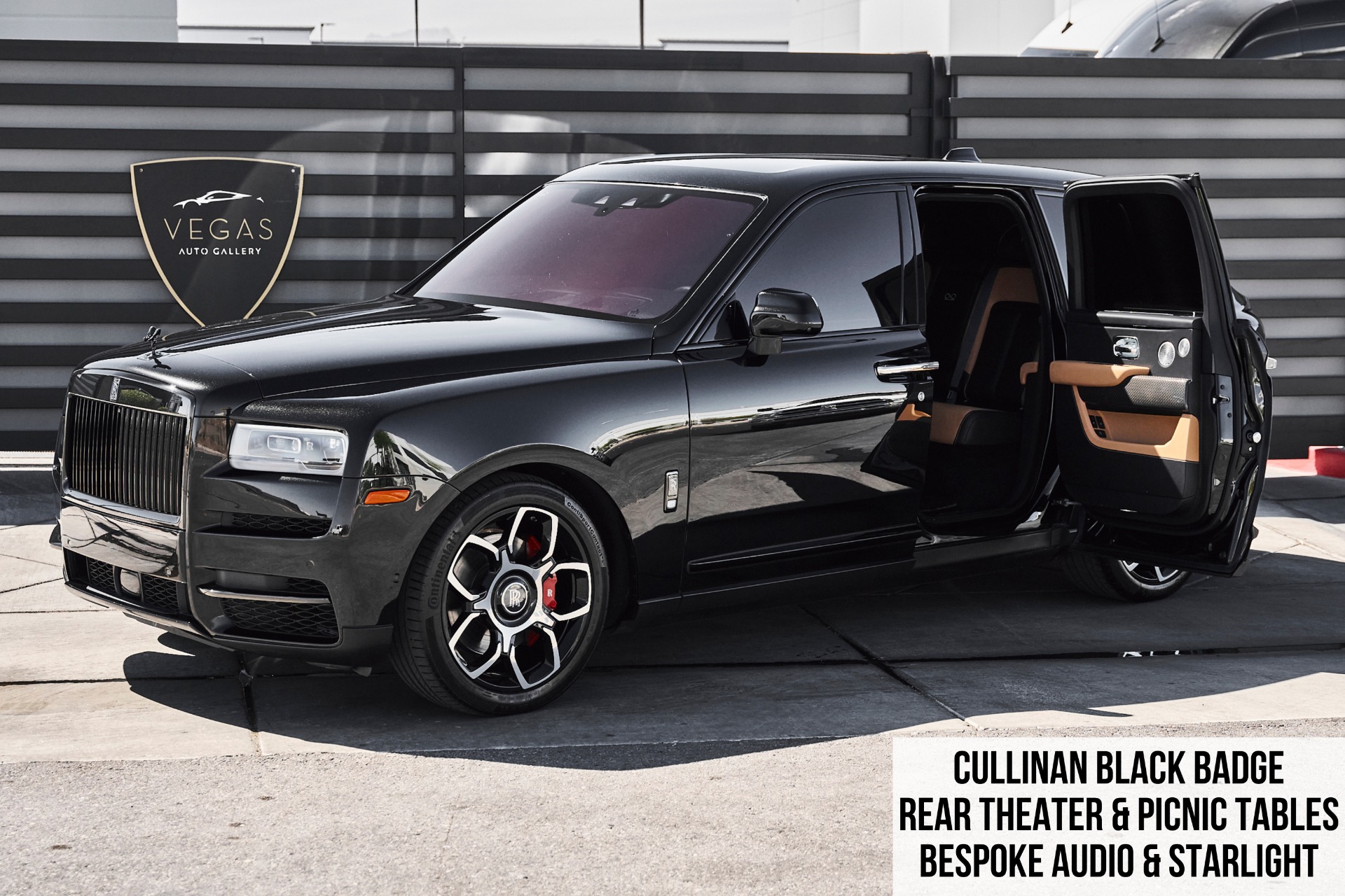 2022 Rolls-Royce Cullinan Black Badge's photo