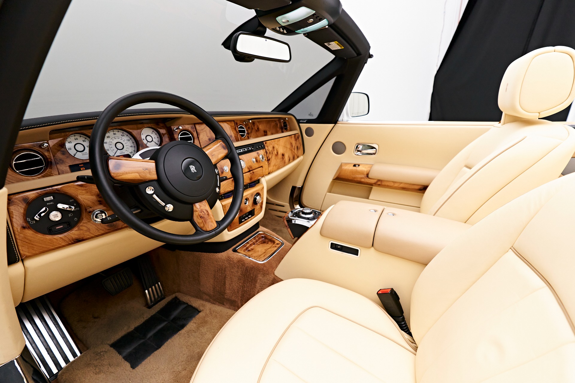 FileRollsRoyce Silver Dawn Drophead Coupé by Park Ward interiorjpg   Wikimedia Commons