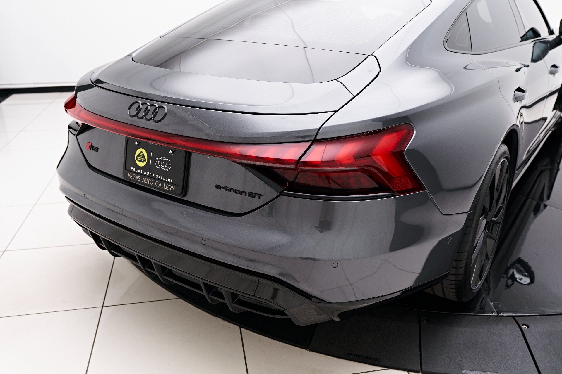 Trunk Ledge Kit | AUDI e-tron GT 2022 Trunk Ledge Kit | AUDI e-tron GT 2022