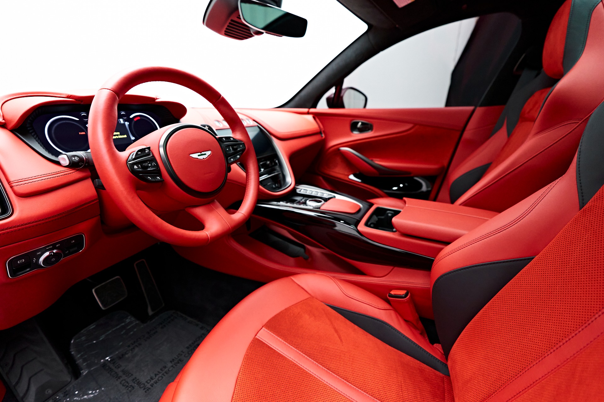 Aston Martin Interior 2022