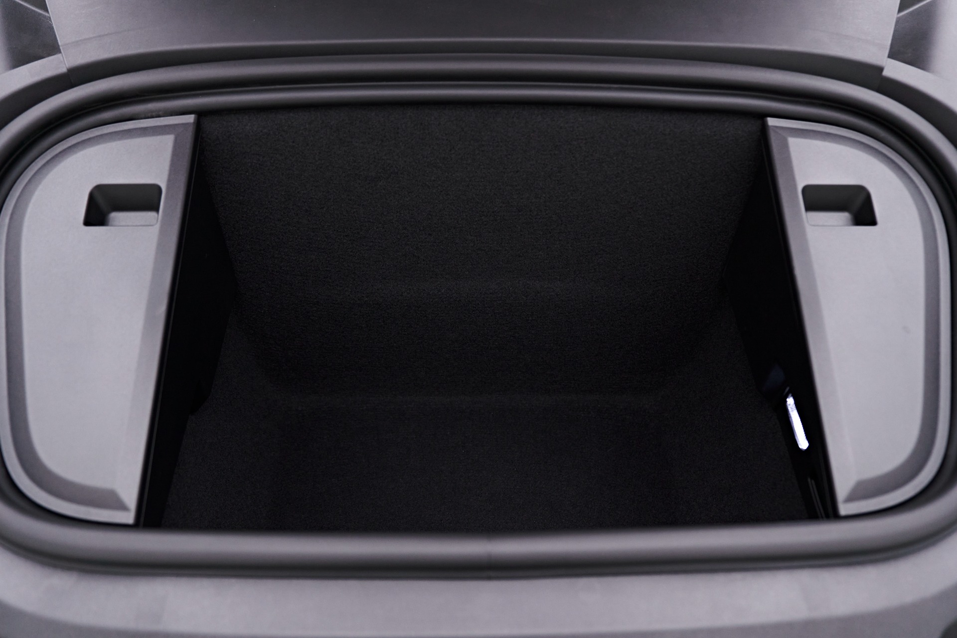 Trunk Ledge Kit | AUDI A3 CABRIOLET BASE 2016 Trunk Ledge Kit | AUDI A3 CABRIOLET BASE 2016