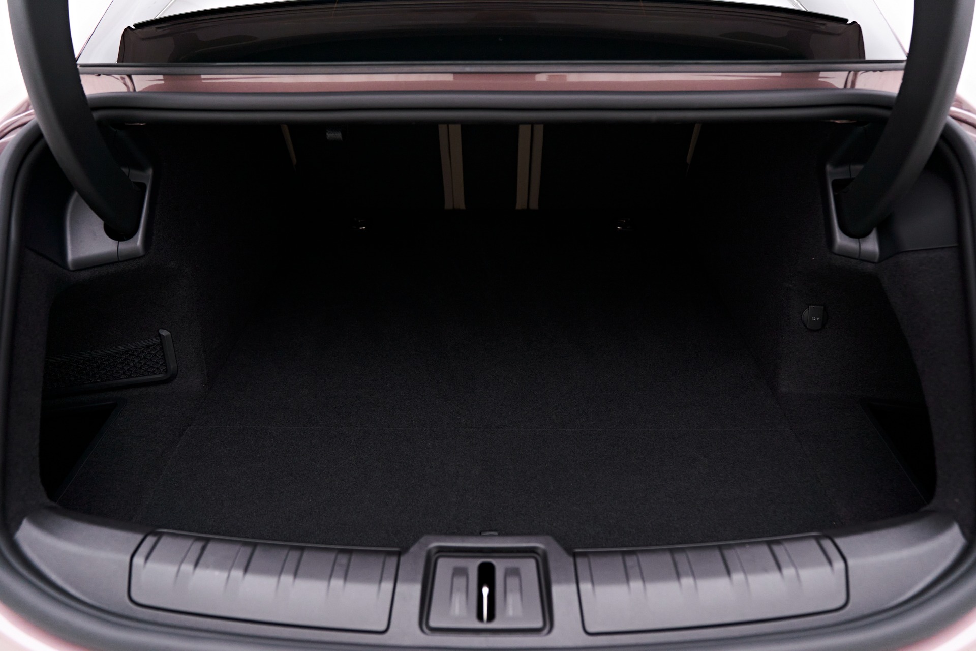 Trunk Ledge Kit | LINCOLN CONTINENTAL 2019 Trunk Ledge Kit | LINCOLN CONTINENTAL 2019