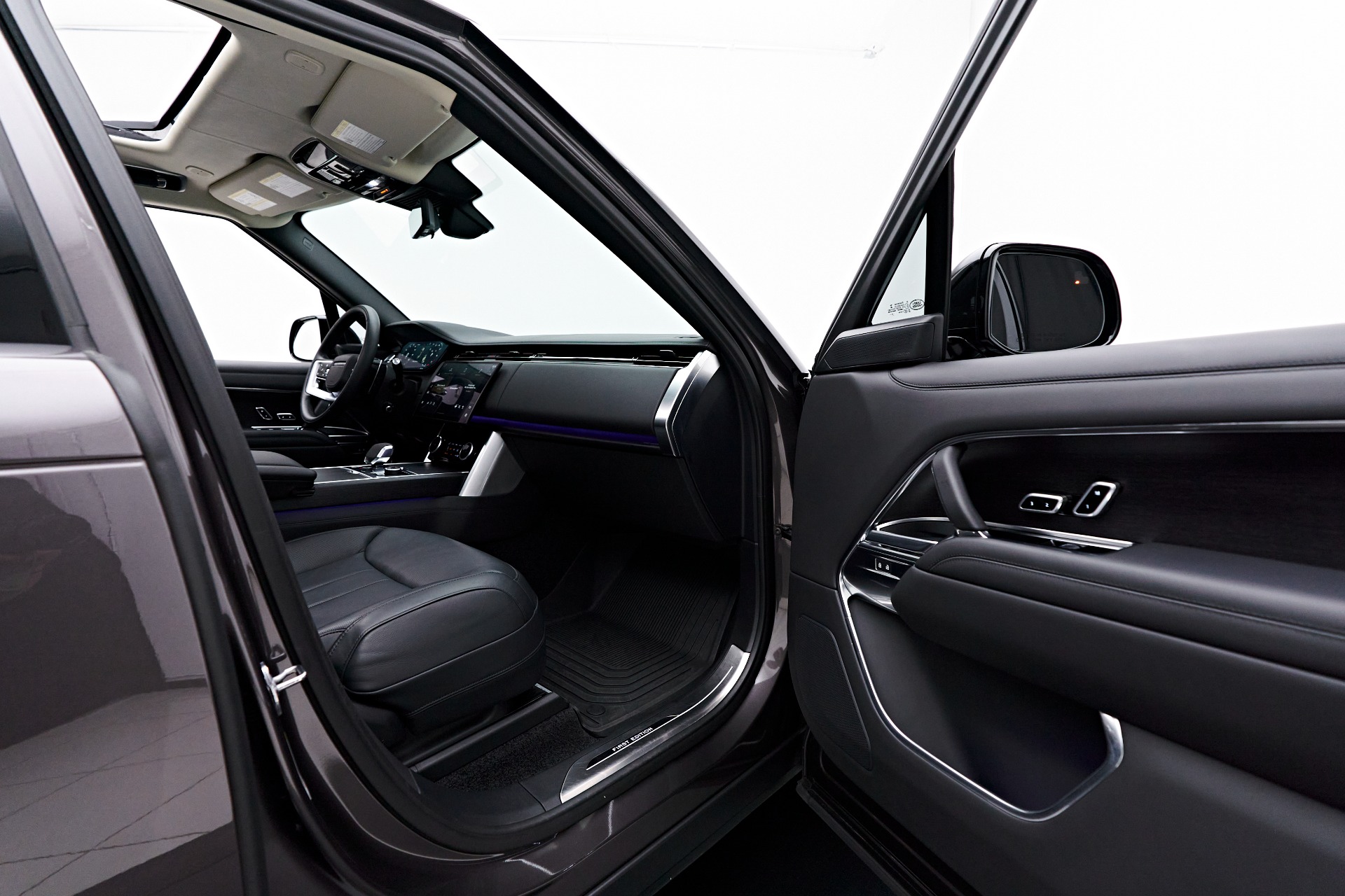 Left Side Door Kit | LAND ROVER VELAR FIRST EDITION 2019 Left Side Door Kit | LAND ROVER VELAR FIRST EDITION 2019