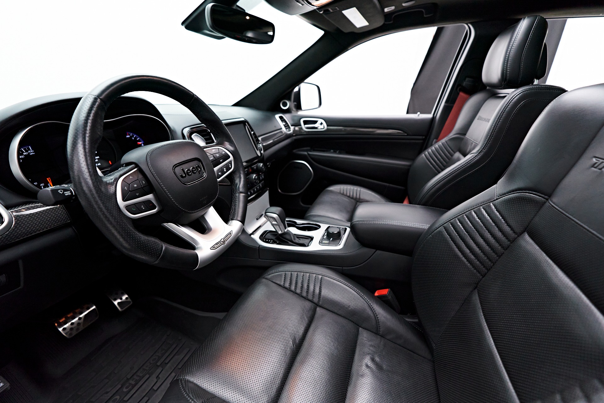 Used 2019 Jeep Grand Cherokee Trackhawk For Sale ($81,999) | Lotus Cars Las Vegas Stock #V565988 Used 2019 Jeep Grand Cherokee Trackhawk For Sale ($81,999) | Lotus Cars Las Vegas Stock #V565988