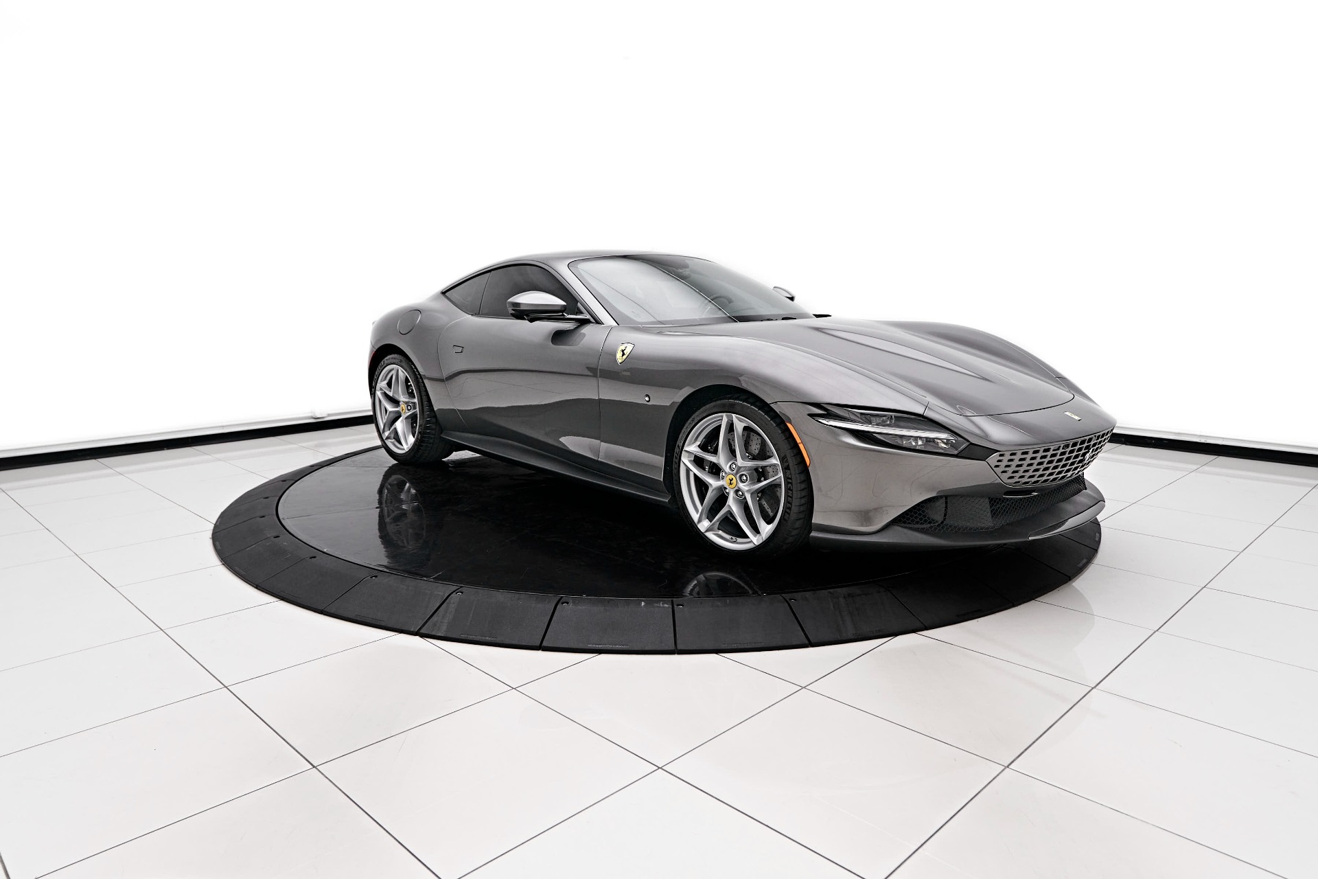 Used-2021-Ferrari-Roma-Base-