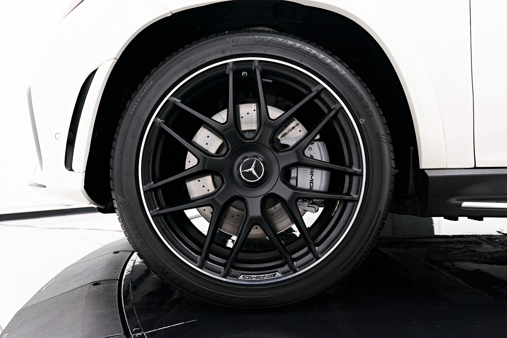 Used-2021-Mercedes-Benz-GLE-