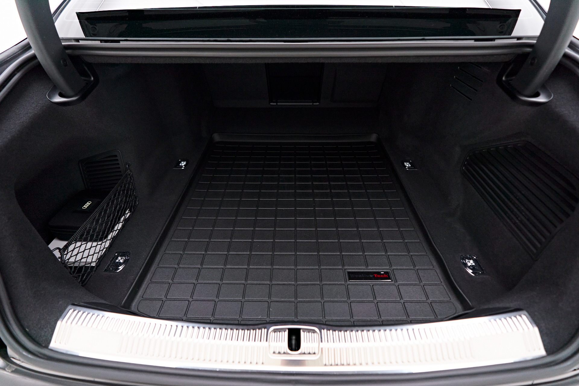 Trunk Ledge Kit | AUDI A8 2016 Trunk Ledge Kit | AUDI A8 2016
