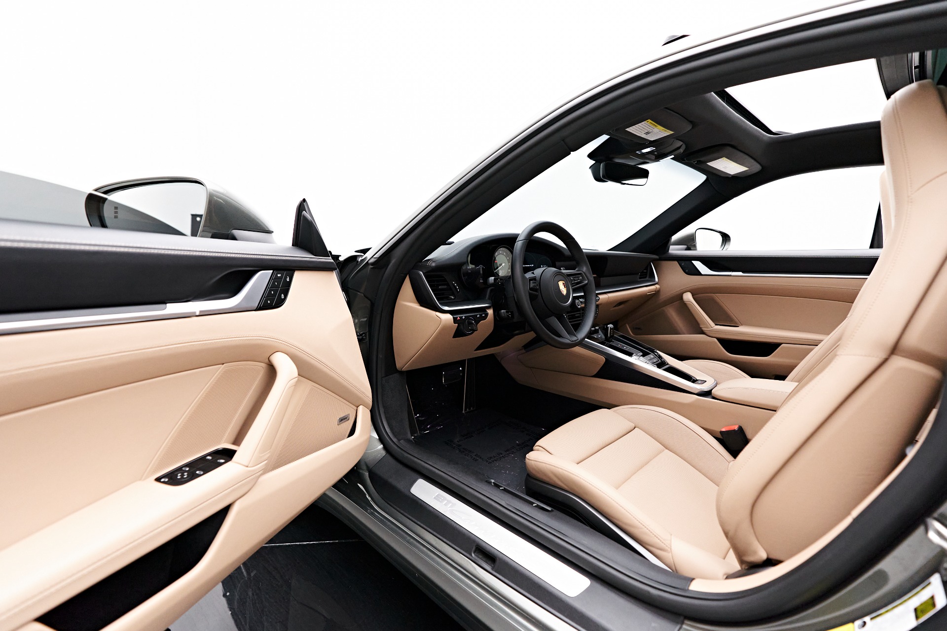 Porsche 911 Carrera 2022 Interior
