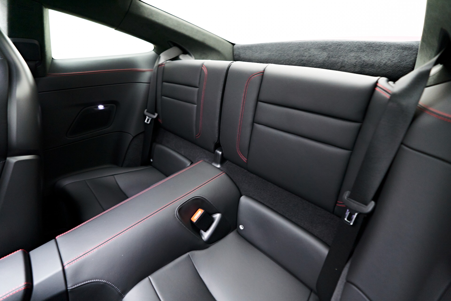 Used porsche seats hotsell