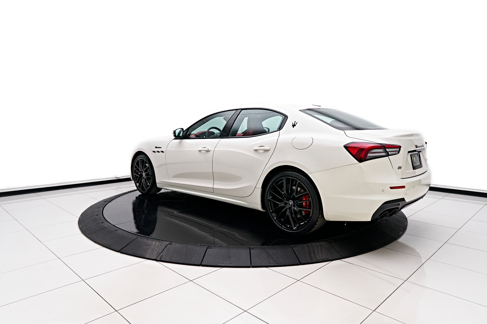 Certified Pre-Owned 2023 Maserati Ghibli Modena Q4 4D Sedan in Golden  Valley #PX419800