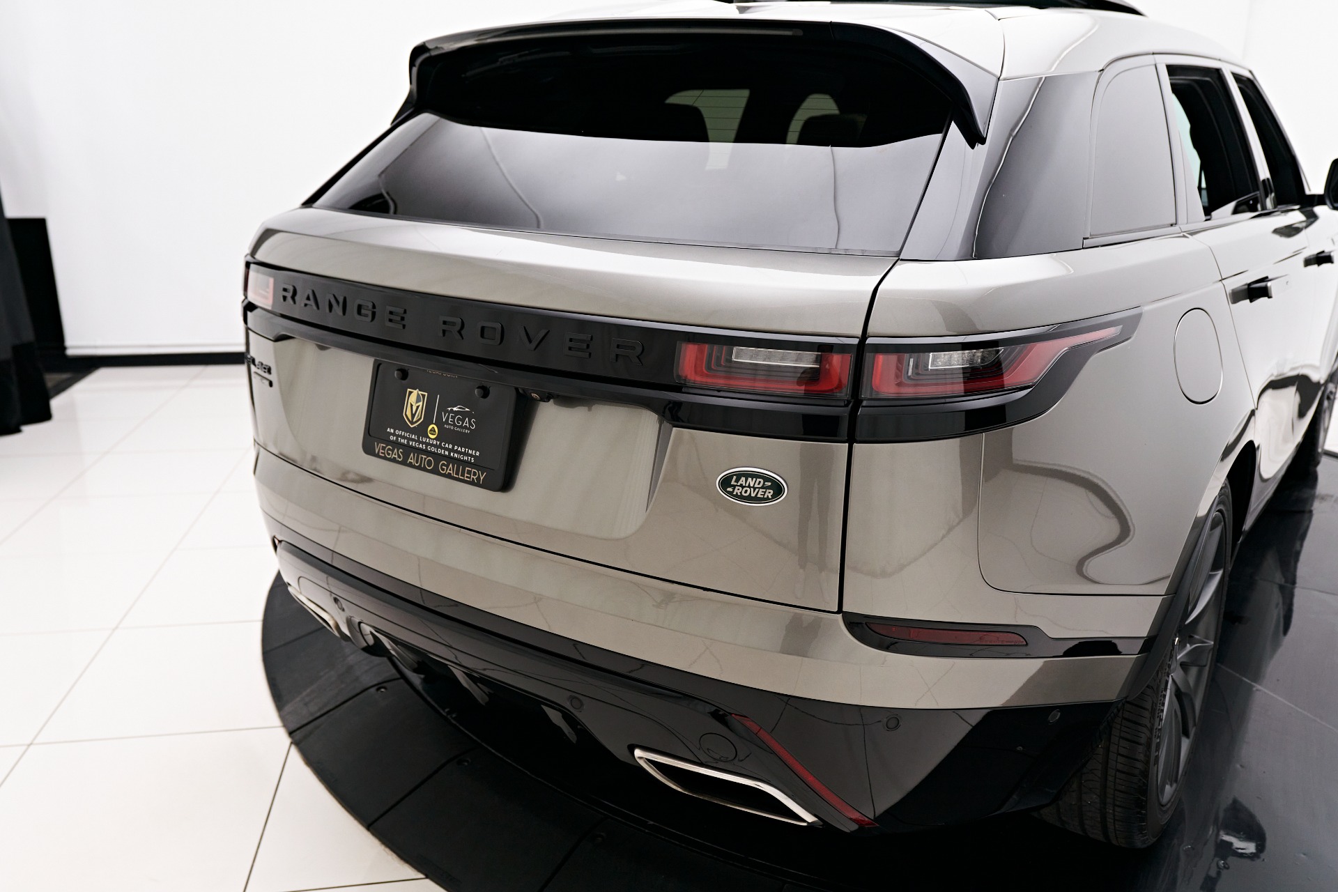 Trunk Lid Kit | LAND ROVER VELAR R-DYNAMIC 2018 Trunk Lid Kit | LAND ROVER VELAR R-DYNAMIC 2018