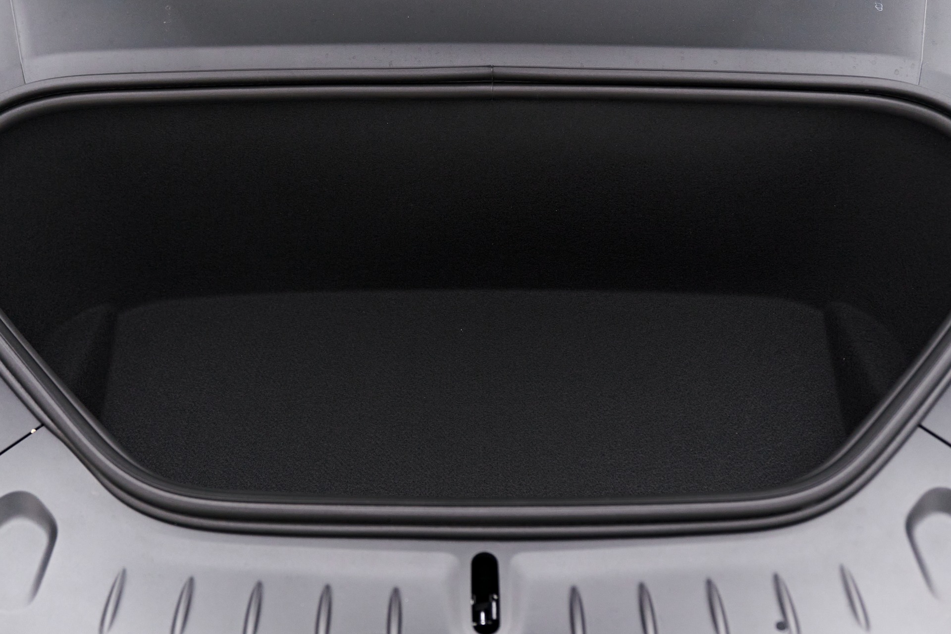 Trunk Ledge Kit | TESLA MODEL S 2019
