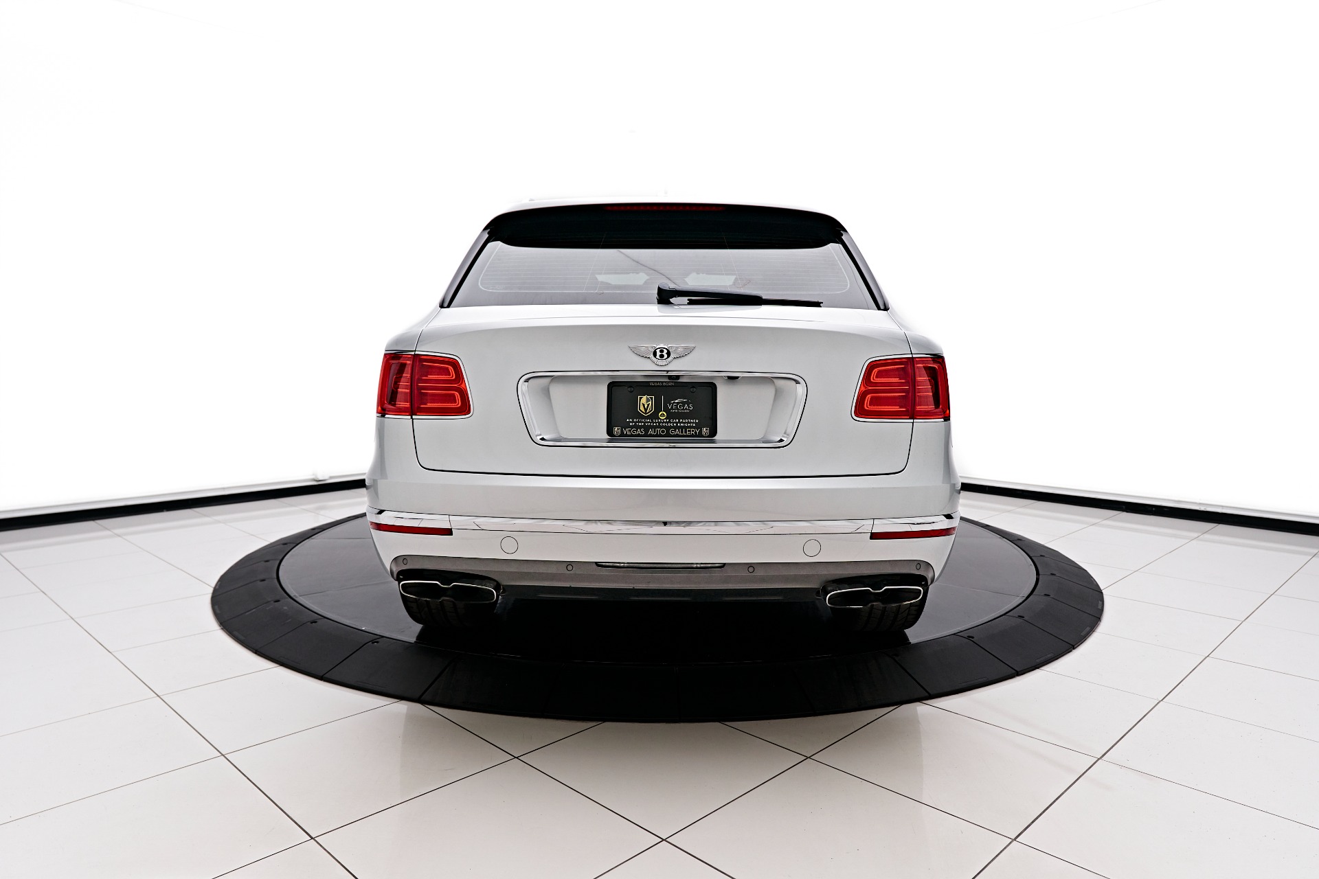 Used-2019-Bentley-Bentayga-V8- Used-2019-Bentley-Bentayga-V8-