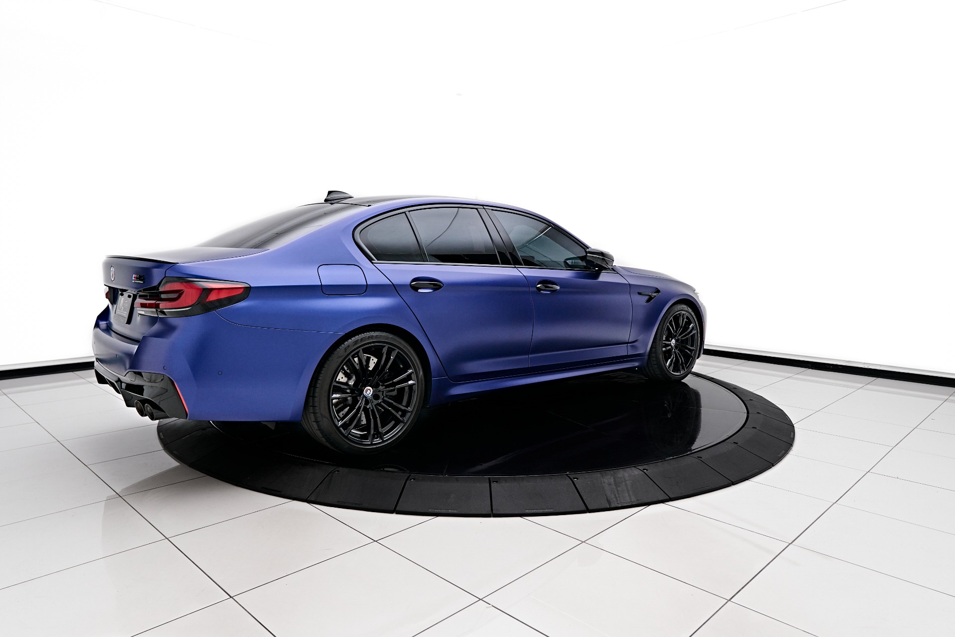 Trunk Ledge Kit | BMW M5 COMPETITION 2020 Trunk Ledge Kit | BMW M5 COMPETITION 2020