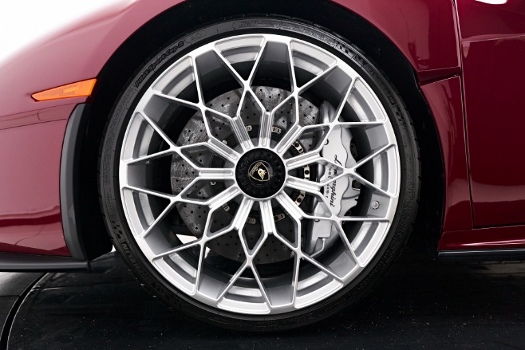 Used 2022 Lamborghini Huracan STO Base for sale Sold at Lotus Las Vegas in Las Vegas NV 89118 3