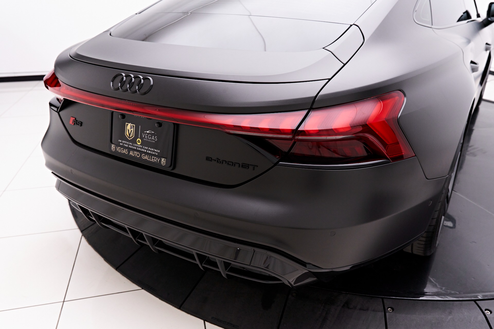 Trunk Ledge Kit | AUDI A7 SPORTBACK BASE 2022 Trunk Ledge Kit | AUDI A7 SPORTBACK BASE 2022