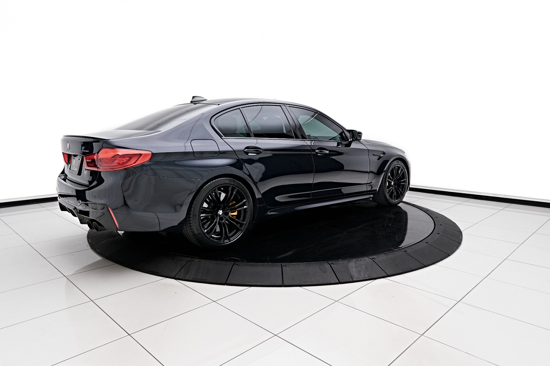 Trunk Ledge Kit | BMW M5 COMPETITION 2020 Trunk Ledge Kit | BMW M5 COMPETITION 2020