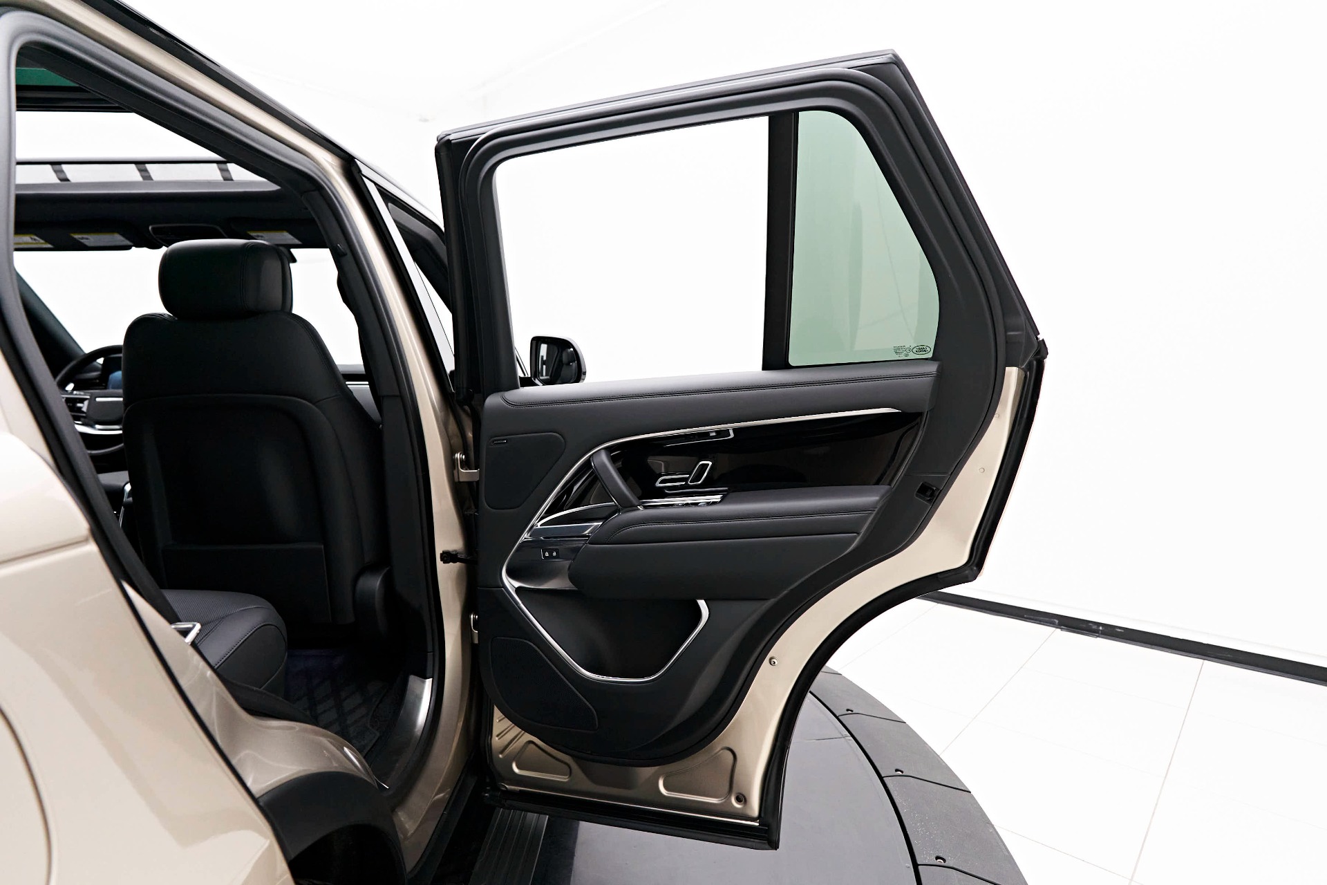Used 2023 Land Rover Range Rover SE For Sale (Sold) | Lotus