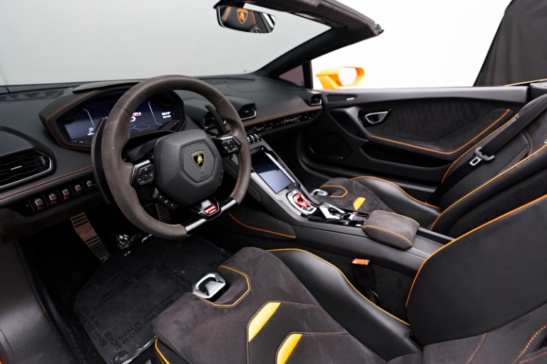 Used 2020 Lamborghini Huracan EVO Base for sale Sold at Lotus Las Vegas in Las Vegas NV 89118 2