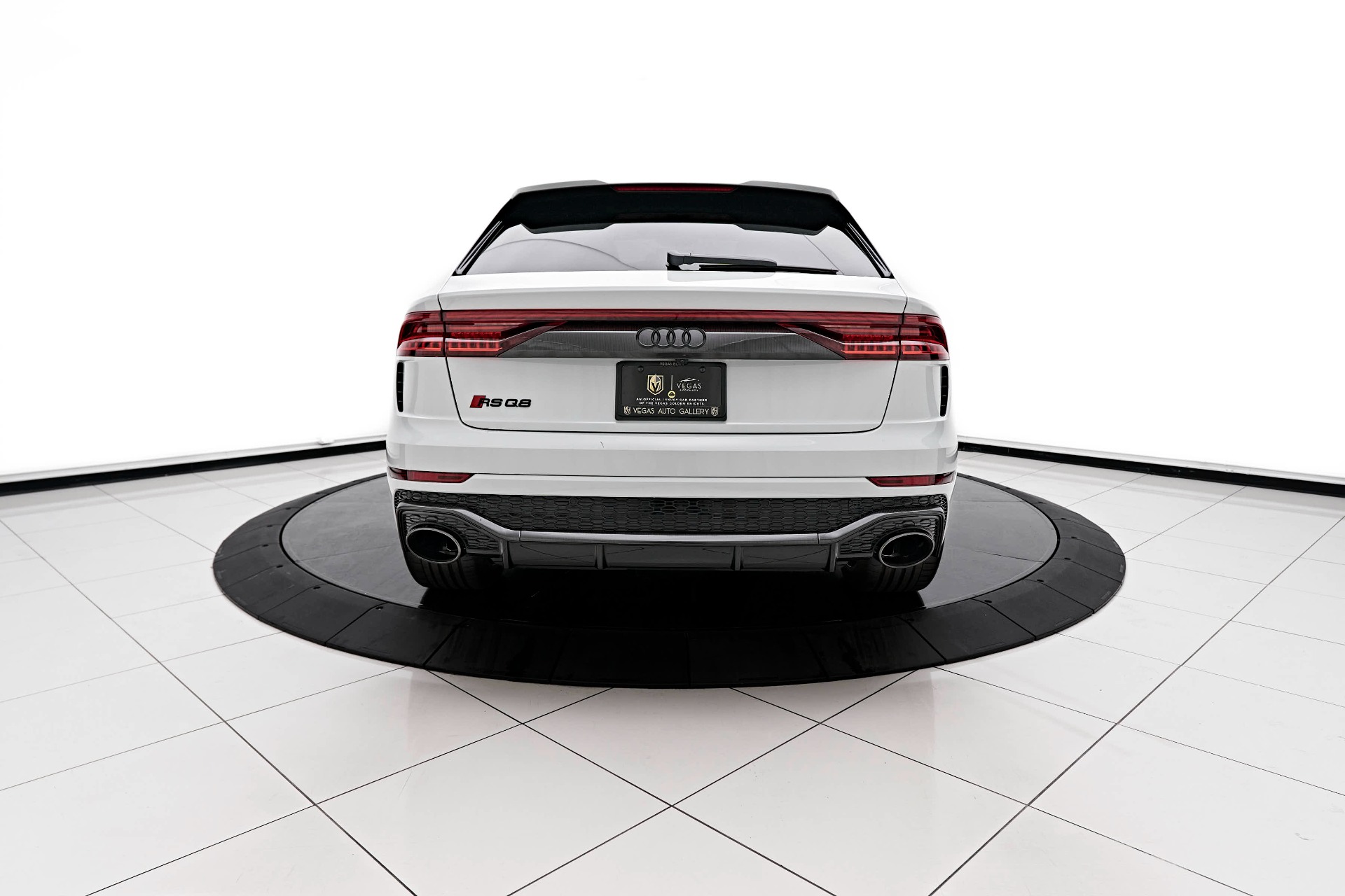Standard Hood Fender & Mirror Kit |AUDI RS Q8 2023 Standard Hood Fender & Mirror Kit |AUDI RS Q8 2023