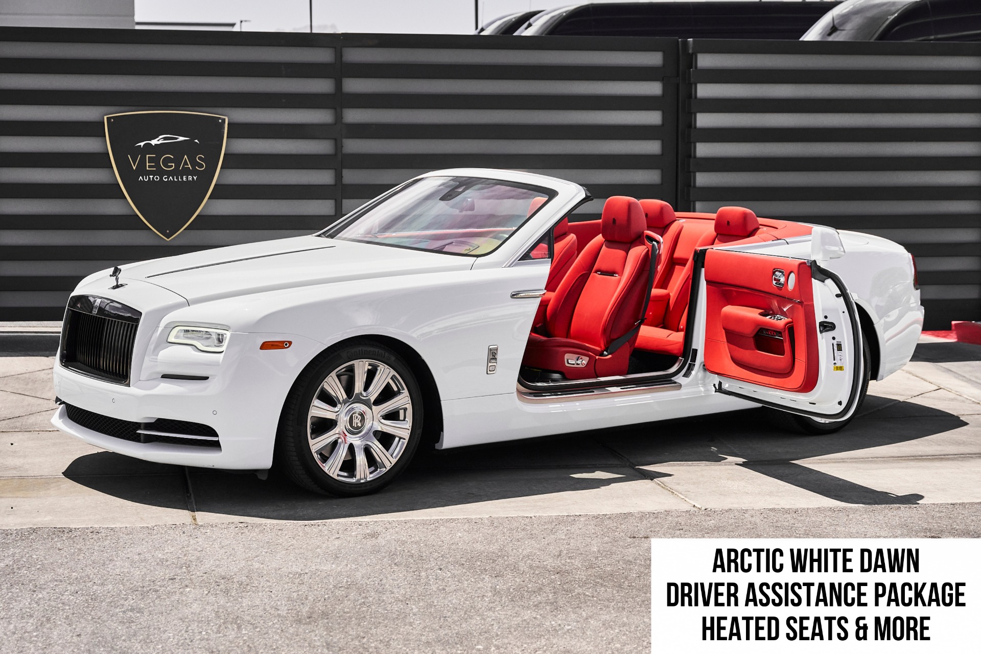 2018 Rolls-Royce Dawn -'s photo