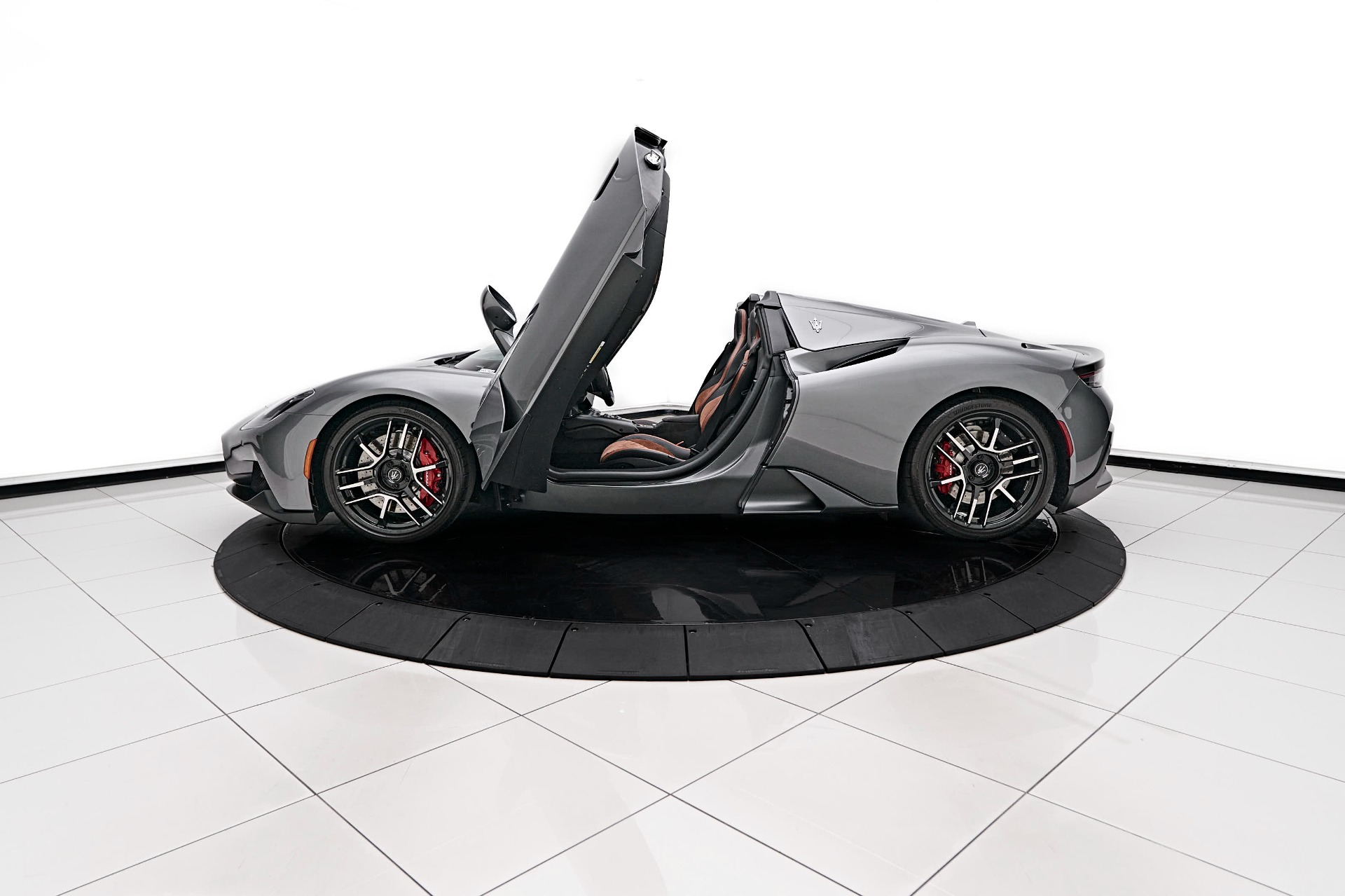 Used-2024-Maserati-MC20-