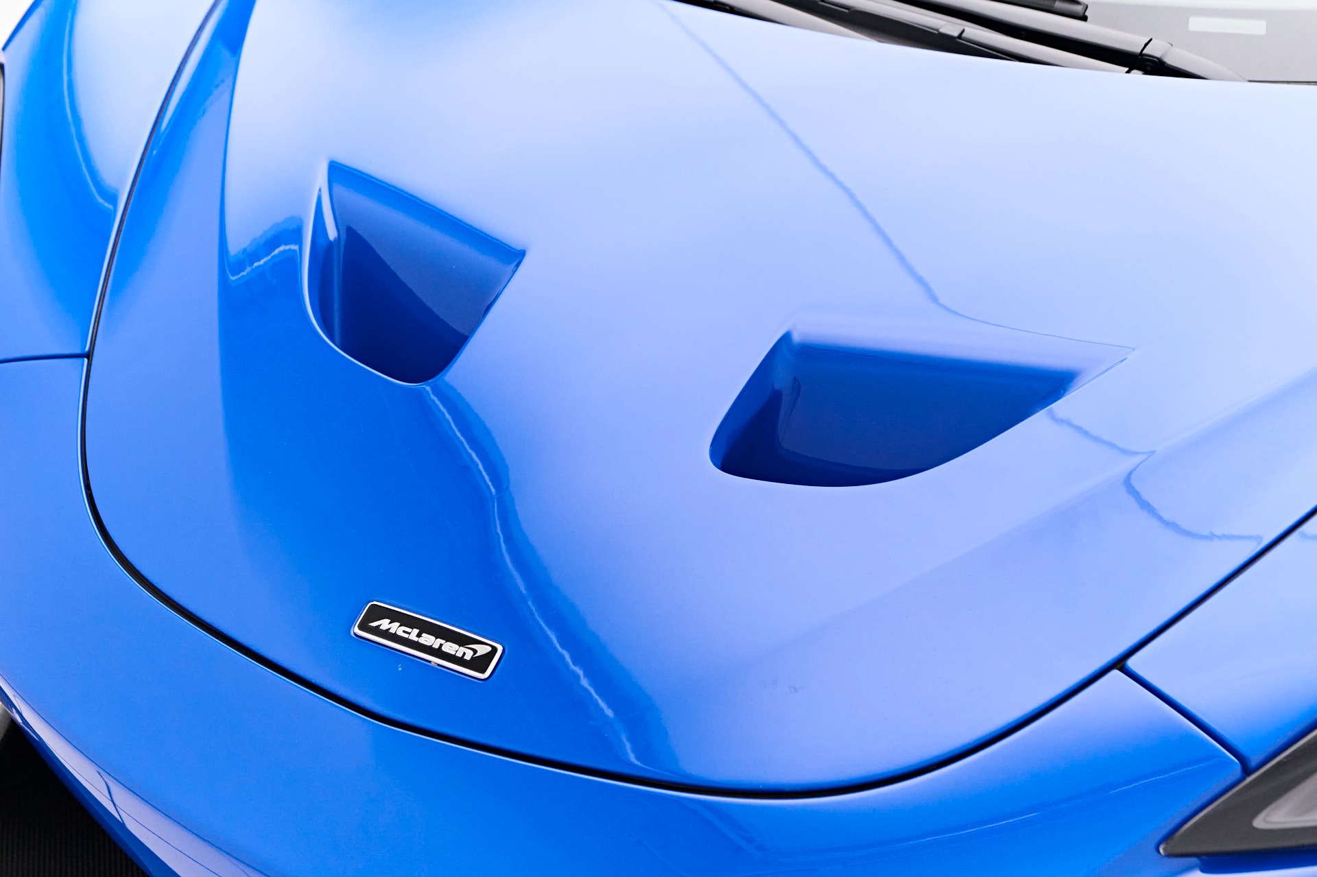 Hood and Fender Kit | NISSAN NV 2020 Hood and Fender Kit | NISSAN NV 2020