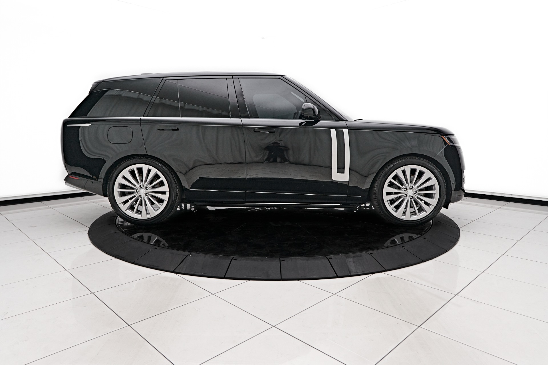 Used 2023 Land Rover Range Rover First Edition For Sale (Sold
