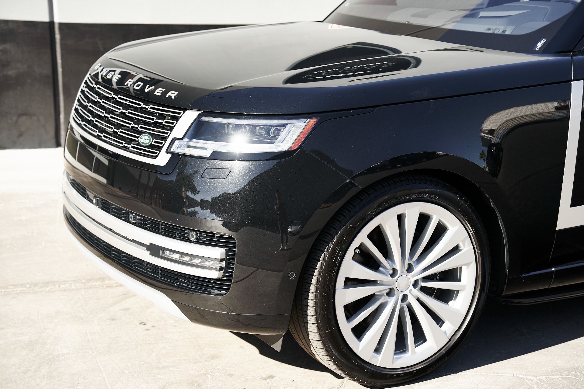 Used 2023 Land Rover Range Rover First Edition For Sale (Sold
