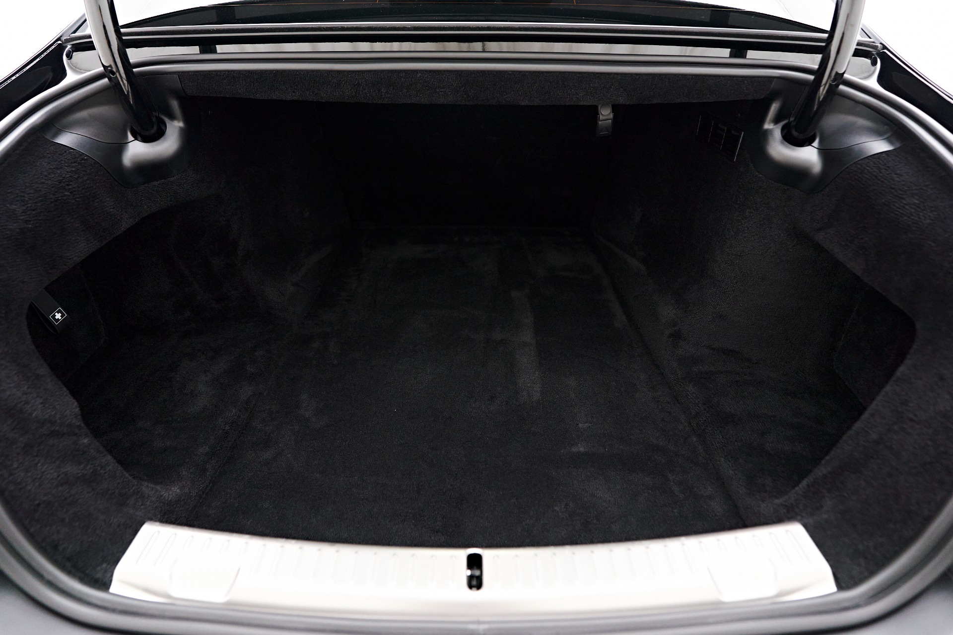 Trunk Ledge Kit | JAGUAR XF SEDAN 2022 Trunk Ledge Kit | JAGUAR XF SEDAN 2022