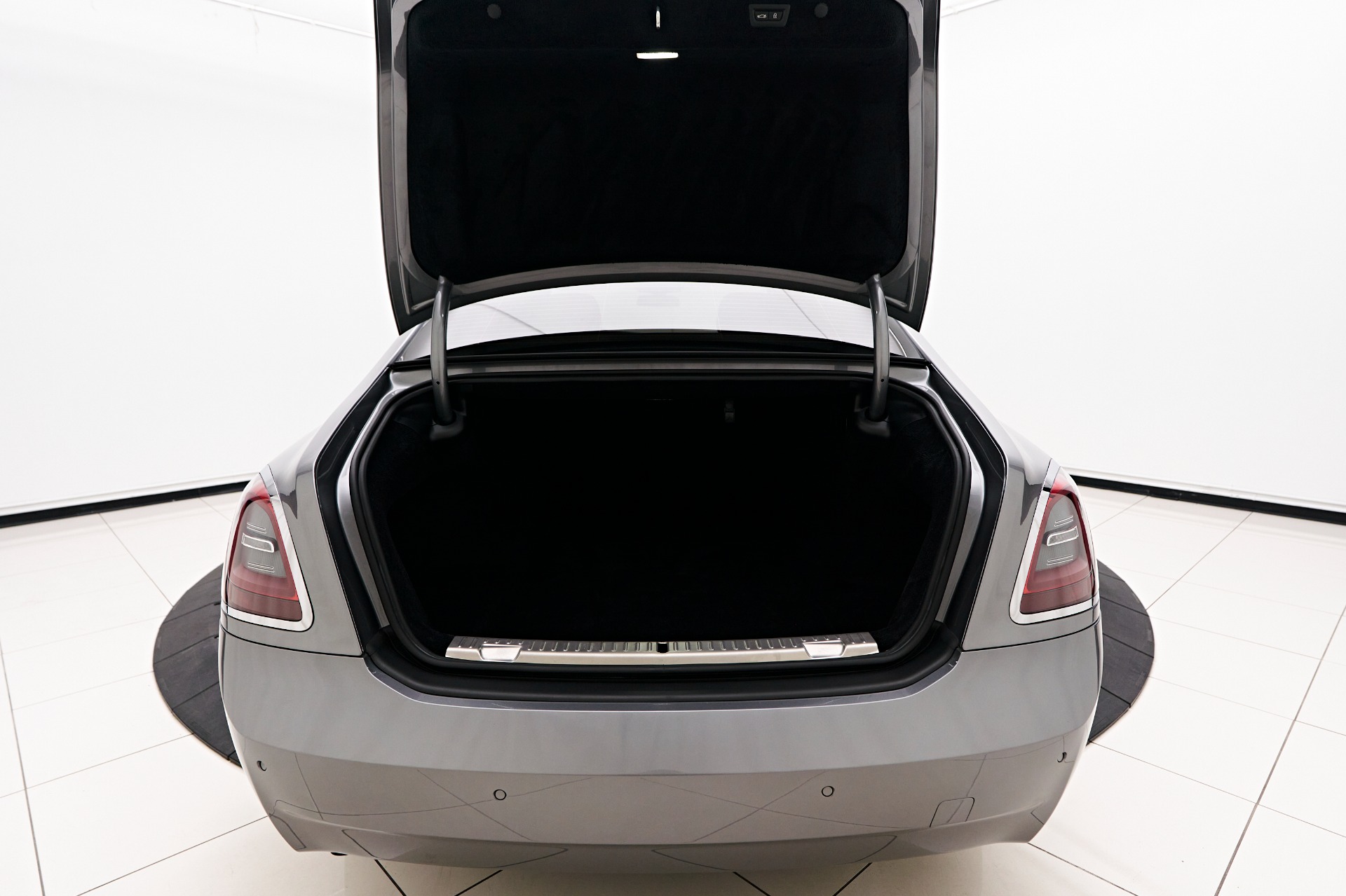 Sale! OEM factory and aftermarket TopEuro Rolls Royce Ghost