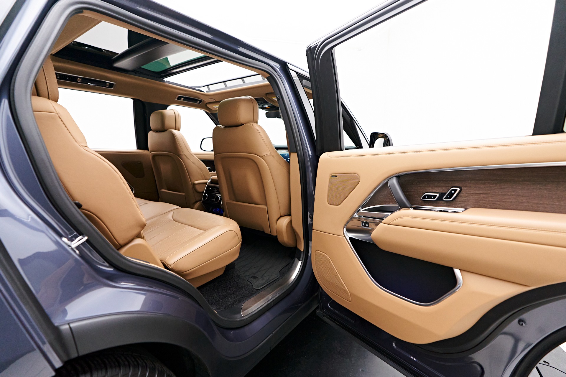 Used 2024 Land Rover Range Rover SE For Sale ($129,999) | Lotus 