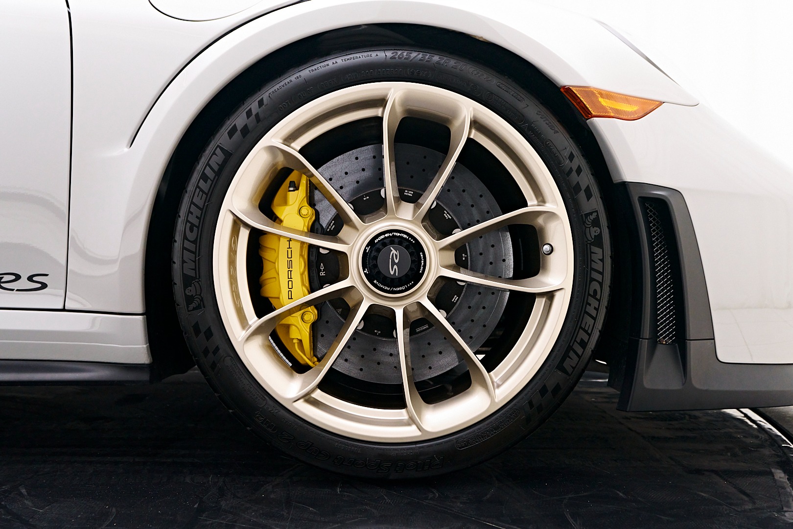 チ*軍様 911 GT2RS ポルシェ　ペーパーウエイト　文鎮　メタルカー　非売 ポルシェ 911 GT2RS メタルカー ペーパーウェイト 文鎮 ミニカー