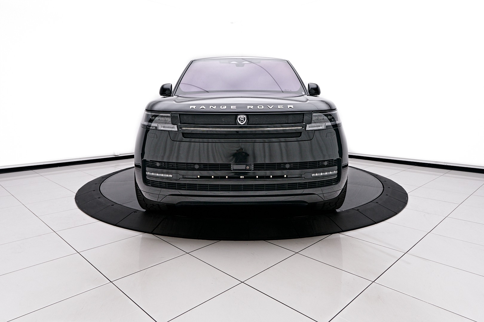 1/10 レンジローバーボディ　美品 Used 2023 Land Rover Range Rover First Edition For Sale
