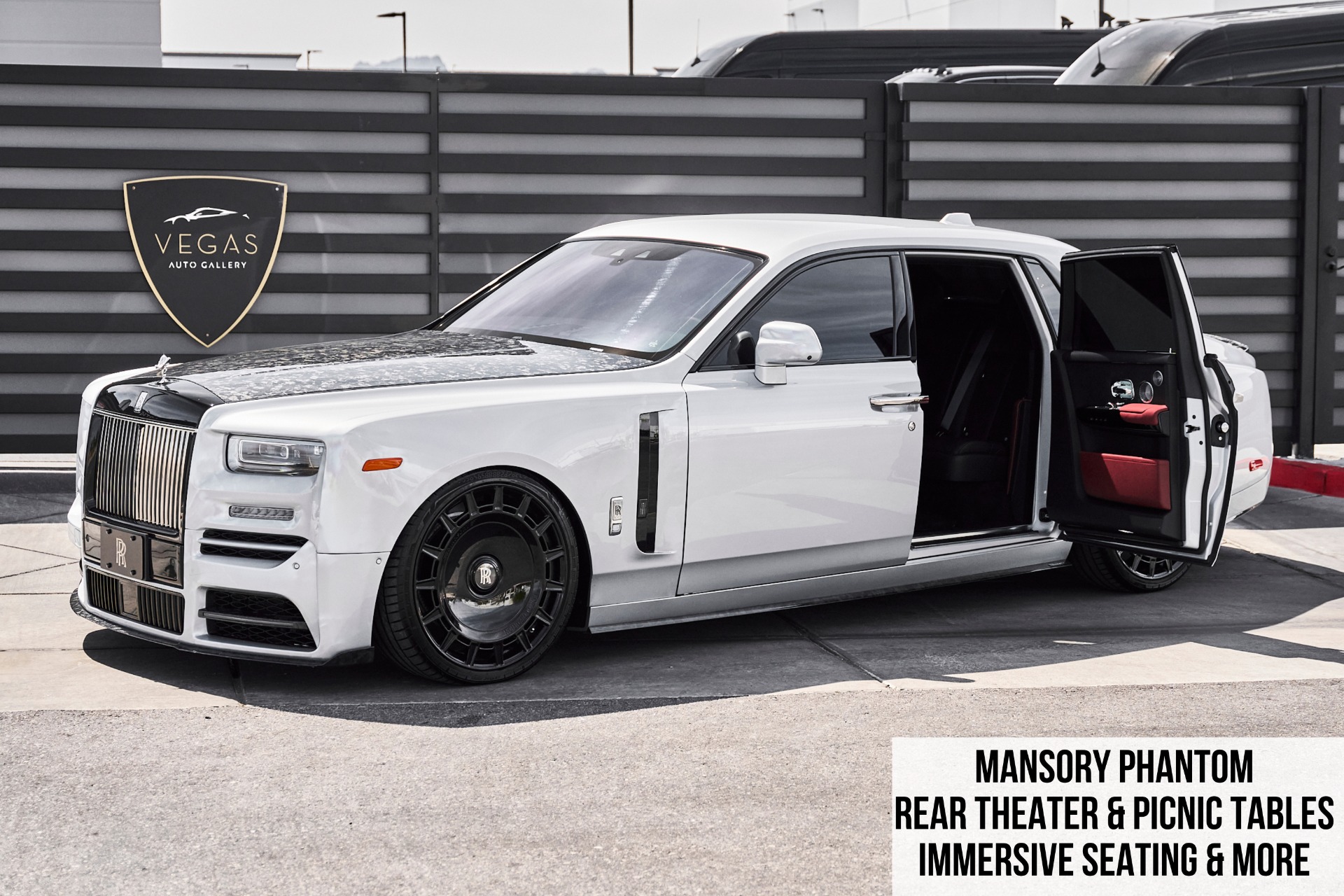 2024 Rolls-Royce Phantom -'s photo
