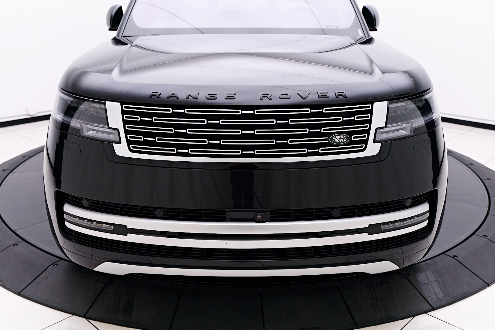 Used 2023 Land Rover Range Rover First Edition For Sale (Sold