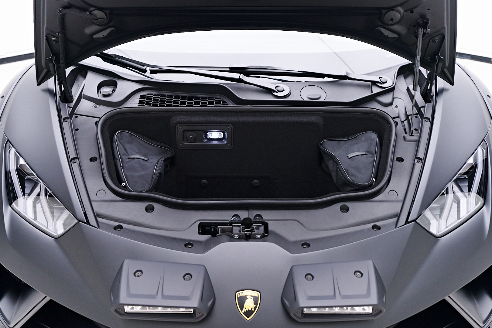 ランボルギーニ2024年カレンダーと立体メタルエンブレム2個 New 2024 Lamborghini Revuelto For Sale (Sold) | Lamborghini